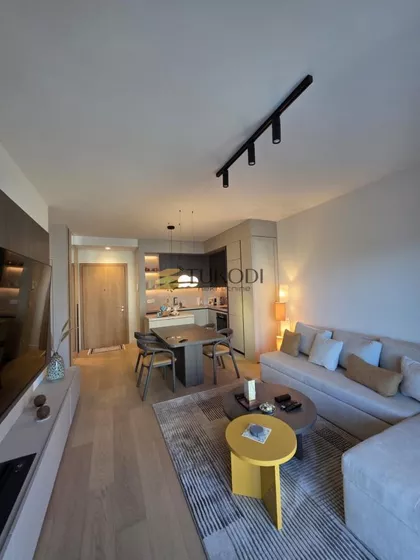 BW King`s | 4zida.rs