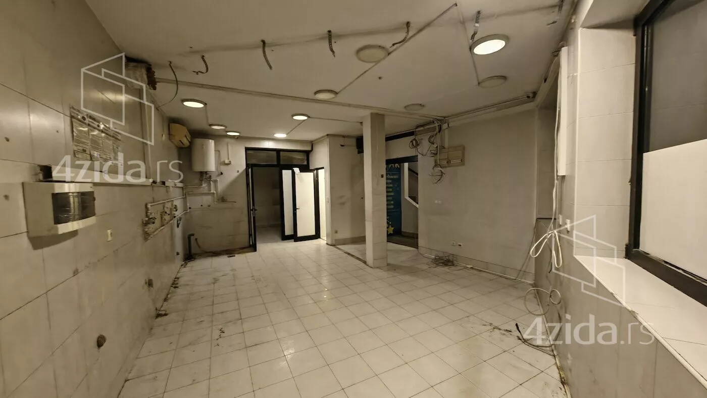 Poslovni prostor | 4zida