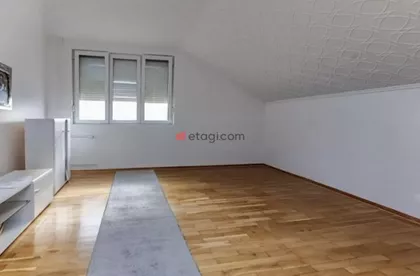 Crveni Krst | 4zida.rs