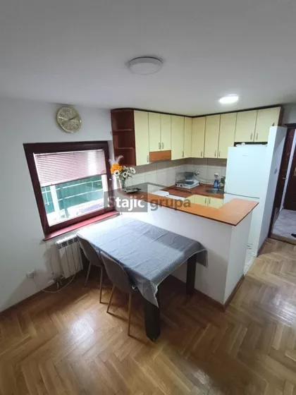 Kačićeva | 4zida.rs