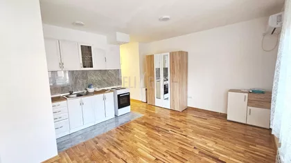 Kraljice Jelene | 4zida.rs