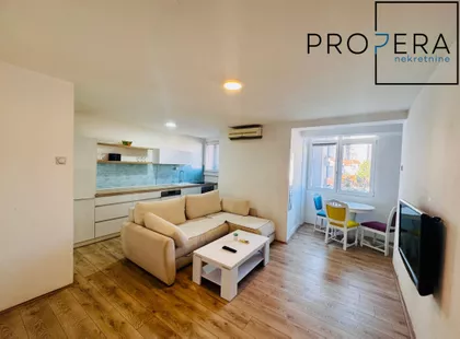 Trg Učitelj Tase | 4zida.rs