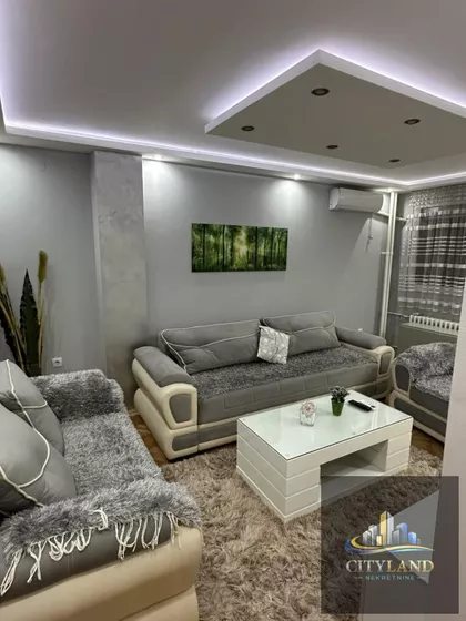 Trg Svetog Save | 4zida.rs