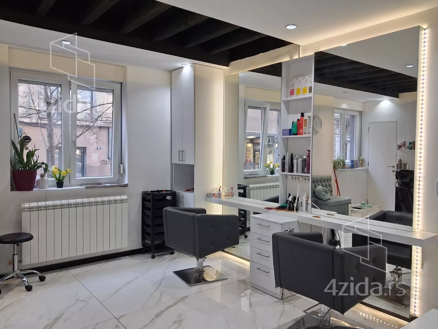 Poslovni prostor | 4zida