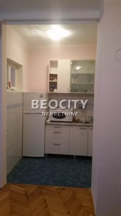 Cara Lazara | 4zida.rs