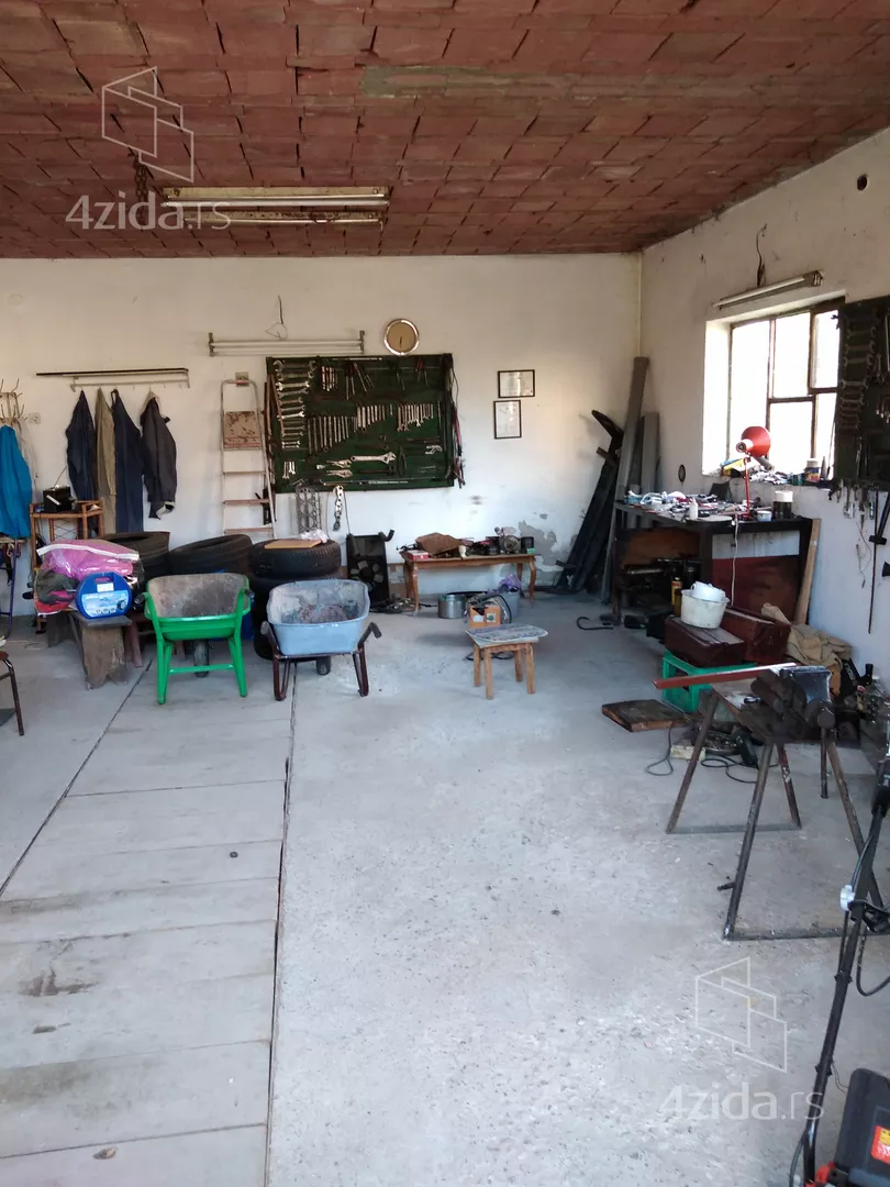 Garaža | 4zida