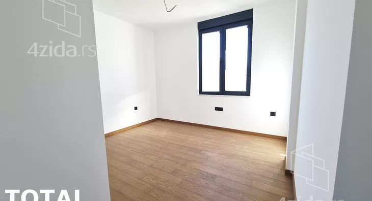 Četvoroiposoban stan | 4zida