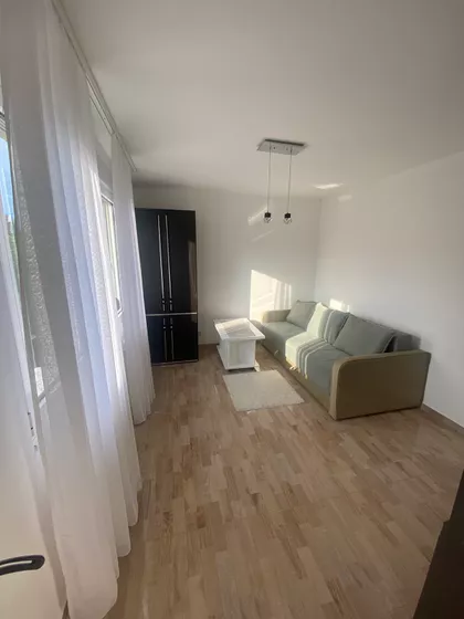 Nedeljka Gvozdenovića 6 | 4zida.rs