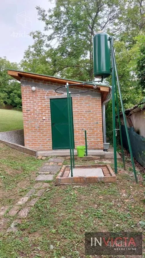 Plac | 4zida