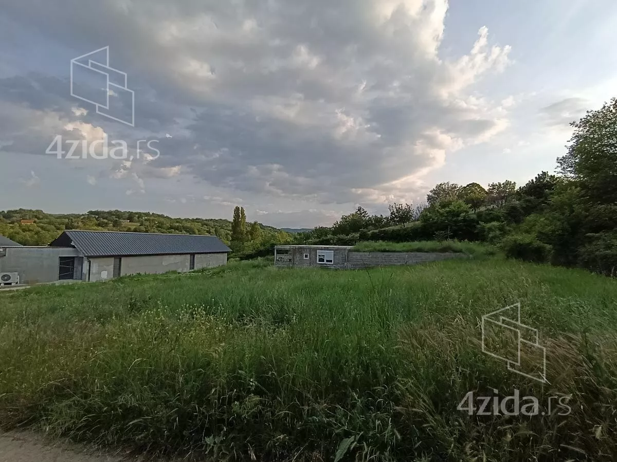 Plac | 4zida