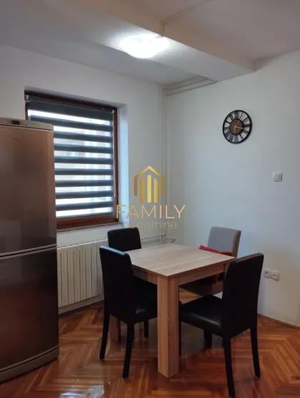 Petra Drapšina | 4zida.rs