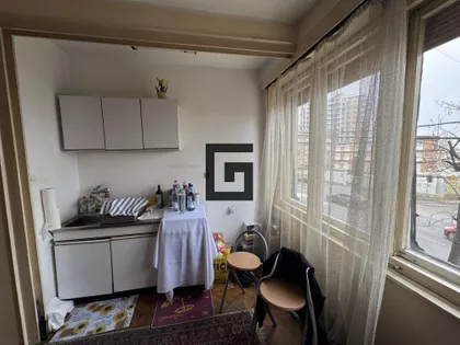 Poenkareova | 4zida.rs