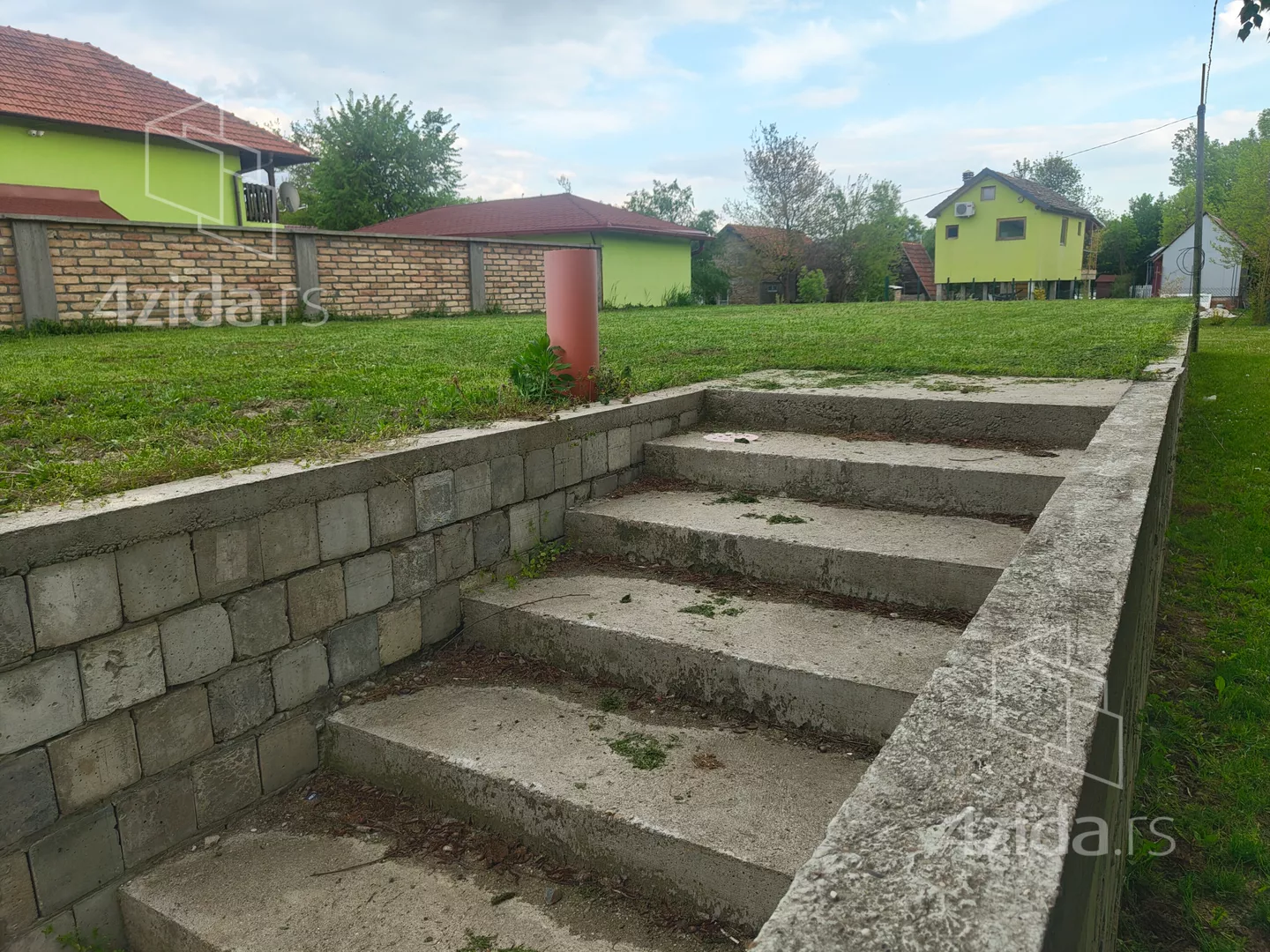 Građevinsko zemljište | 4zida