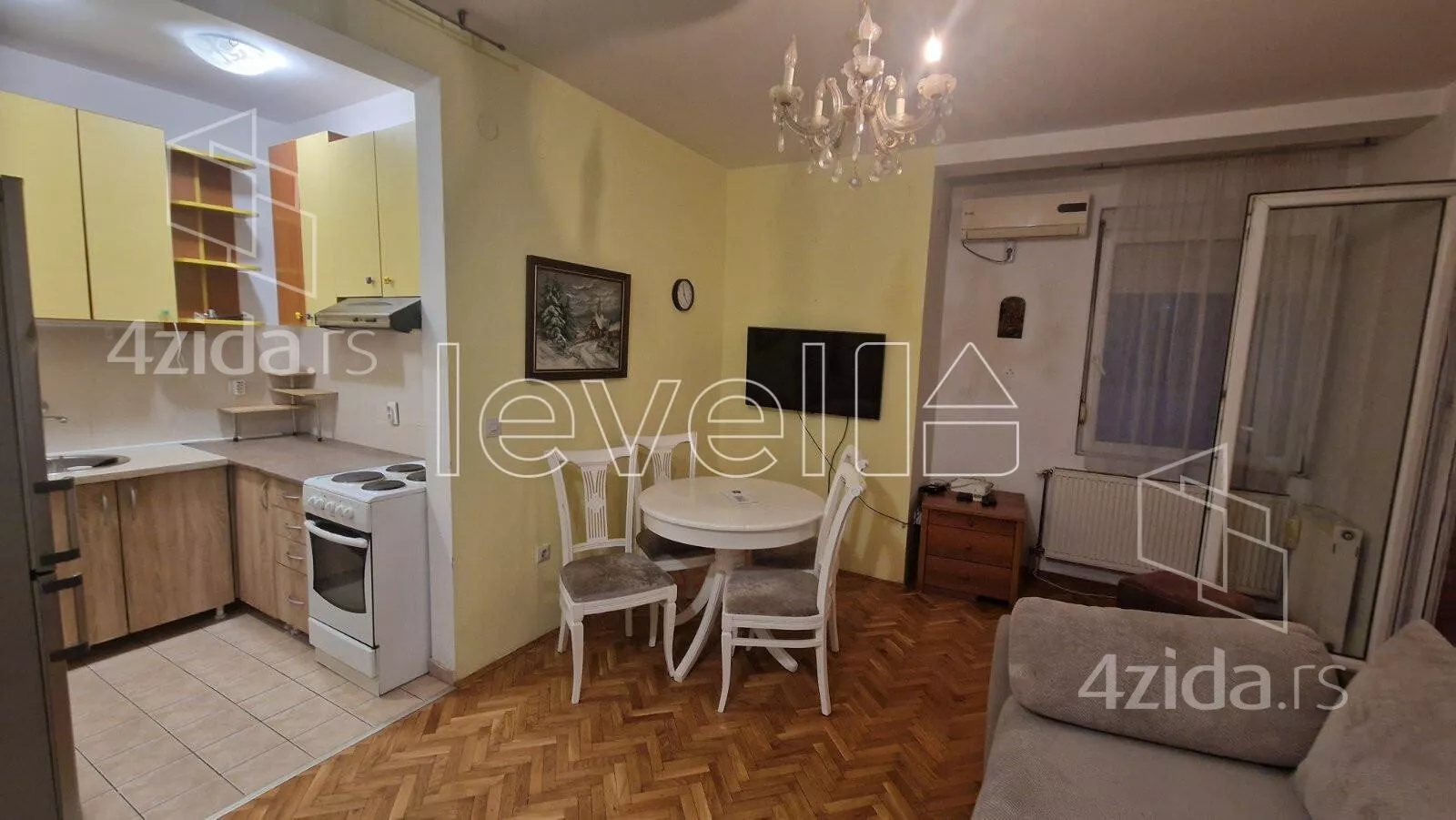 Jednoiposoban stan | 4zida