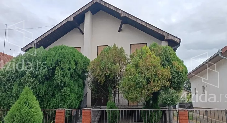3-etažna kuća | 4zida