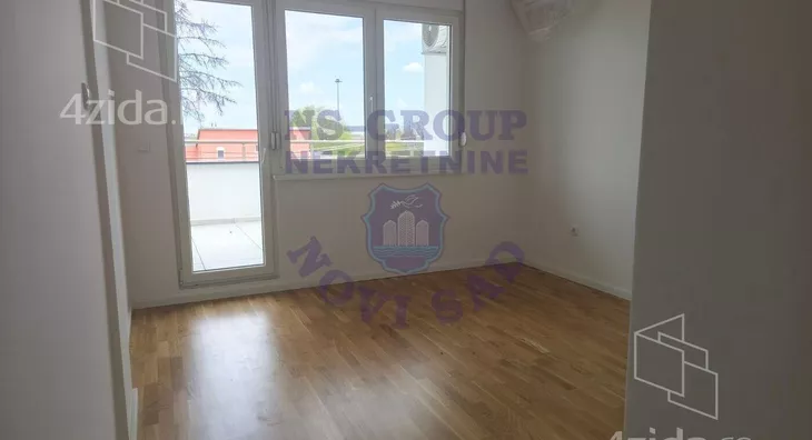 Četvoroiposoban stan | 4zida