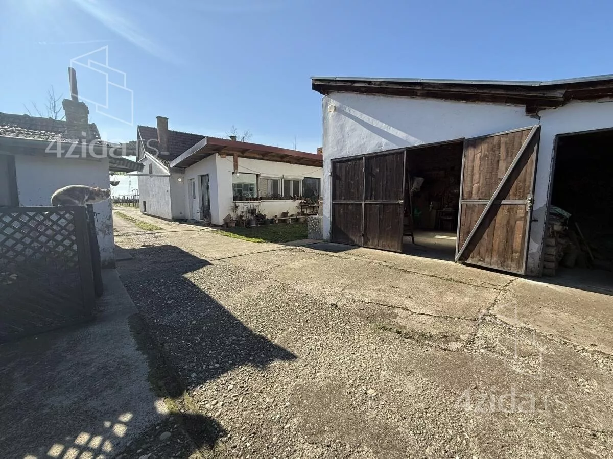 Građevinsko zemljište | 4zida