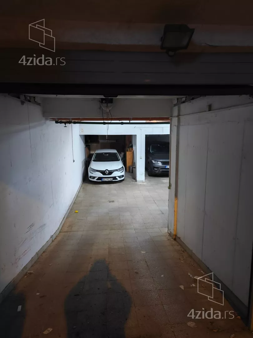 Garaža | 4zida