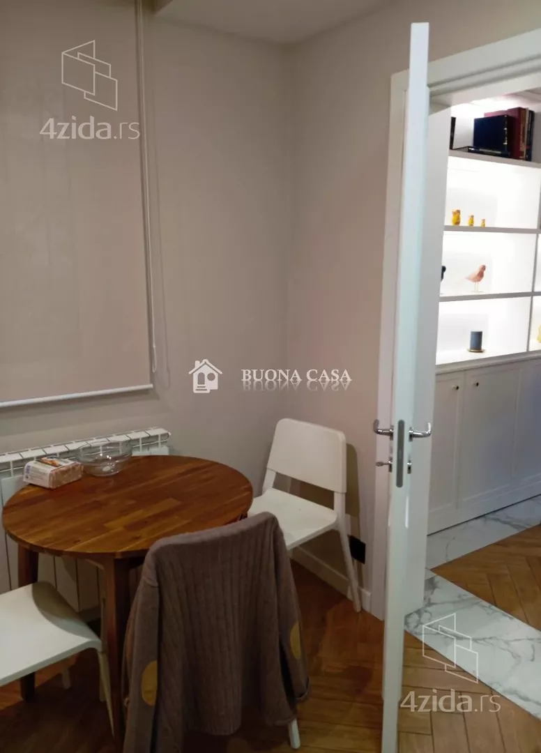 Petosoban stan | 4zida