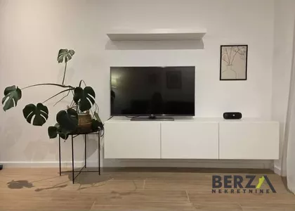 Bulevar Patrijarha Pavla (Somborski Bulevar) | 4zida.rs