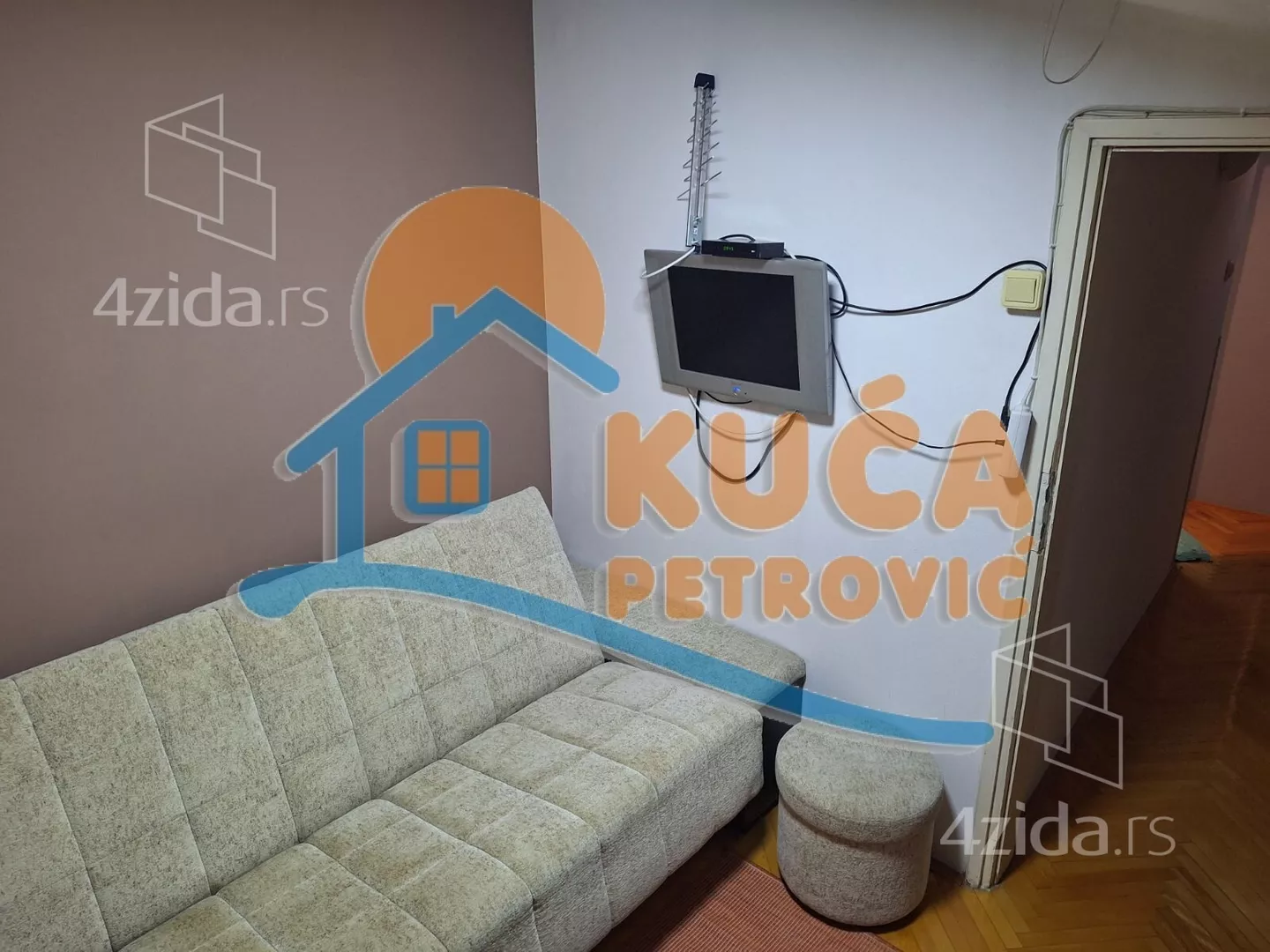 Jednoiposoban stan | 4zida
