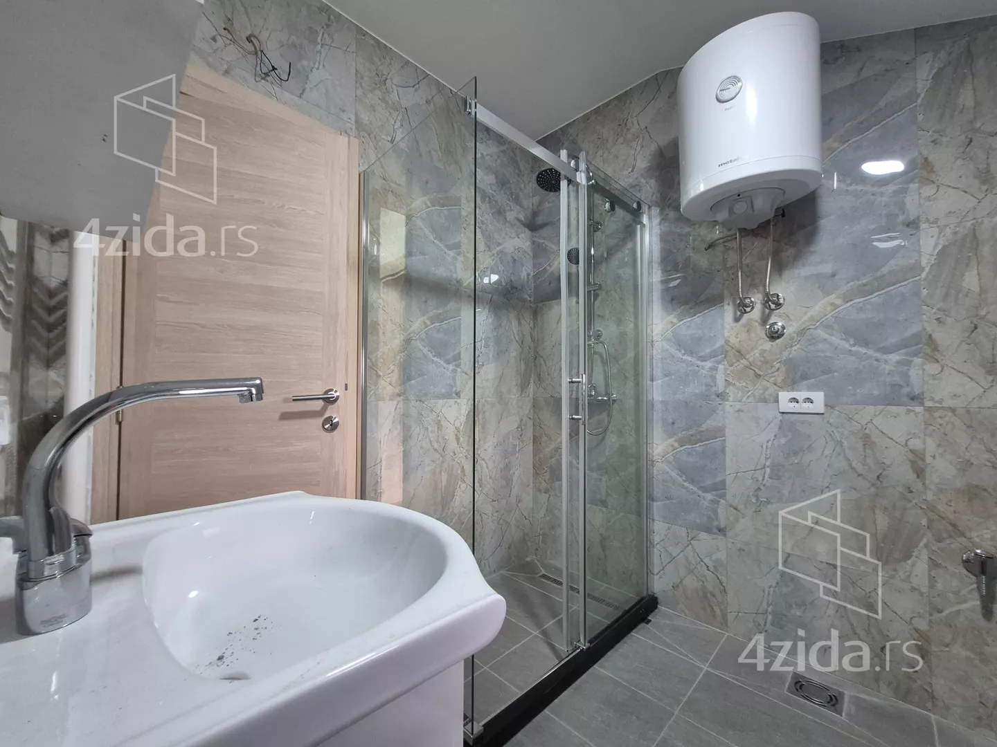3-etažna kuća | 4zida