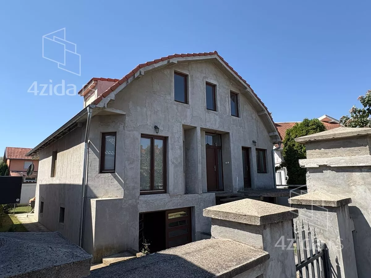3-etažna kuća | 4zida