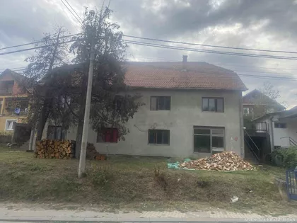 Male Pčelice | 4zida.rs