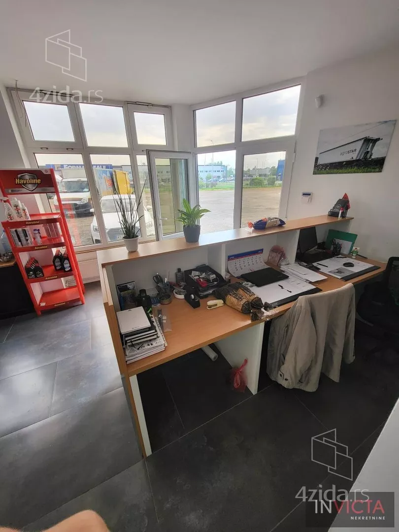 Poslovni prostor | 4zida