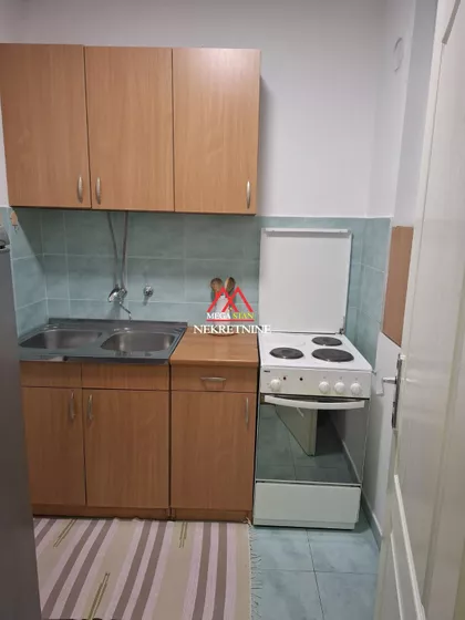 Bulevar Cara Lazara | 4zida.rs