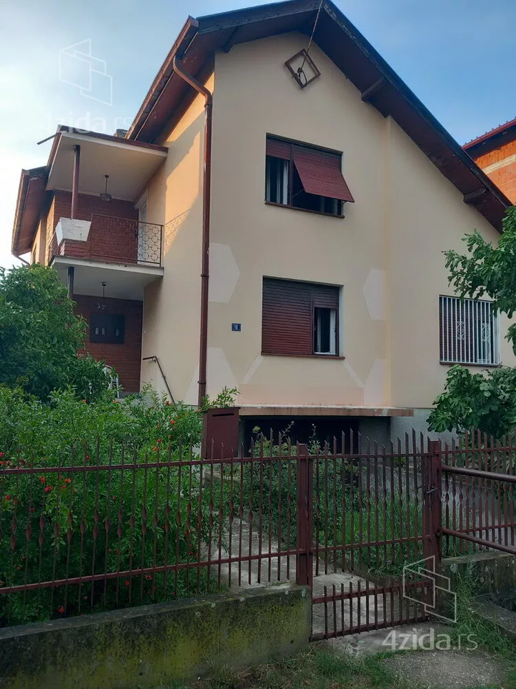 Kuća | 4zida