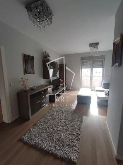 Paštrovićeva | 4zida.rs