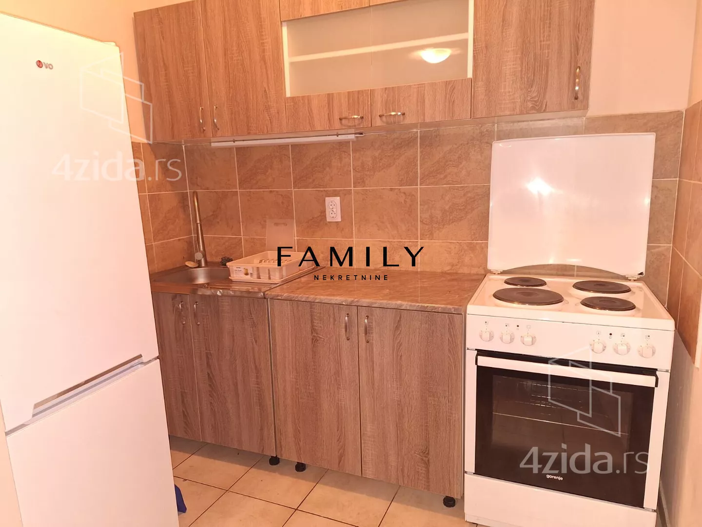 Jednoiposoban stan | 4zida