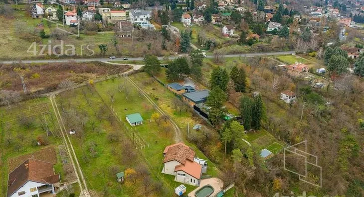 Građevinsko zemljište | 4zida