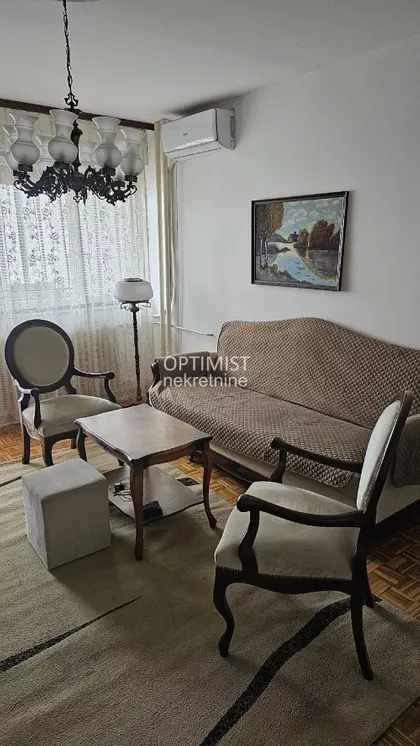 Karađorđeva | 4zida.rs