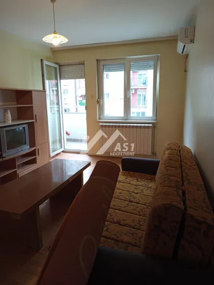 Dr Svetislava Kasapinovića | 4zida.rs