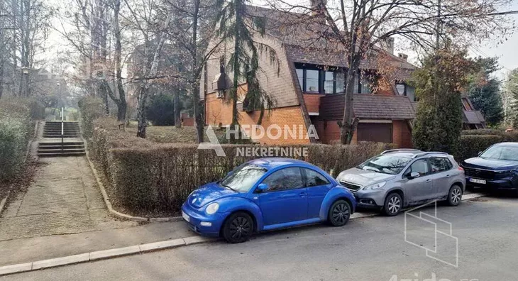 3-etažna kuća | 4zida