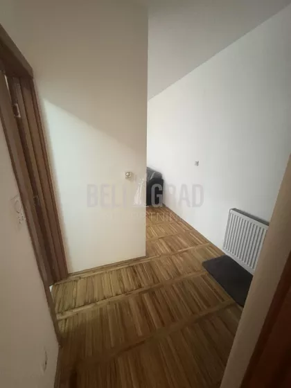 Kneževačka | 4zida.rs