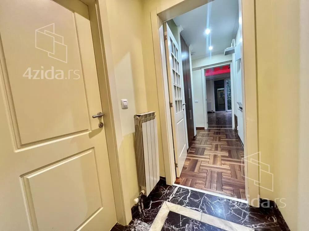 4-etažna kuća | 4zida