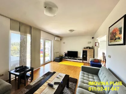 Živka Slavnića | 4zida.rs