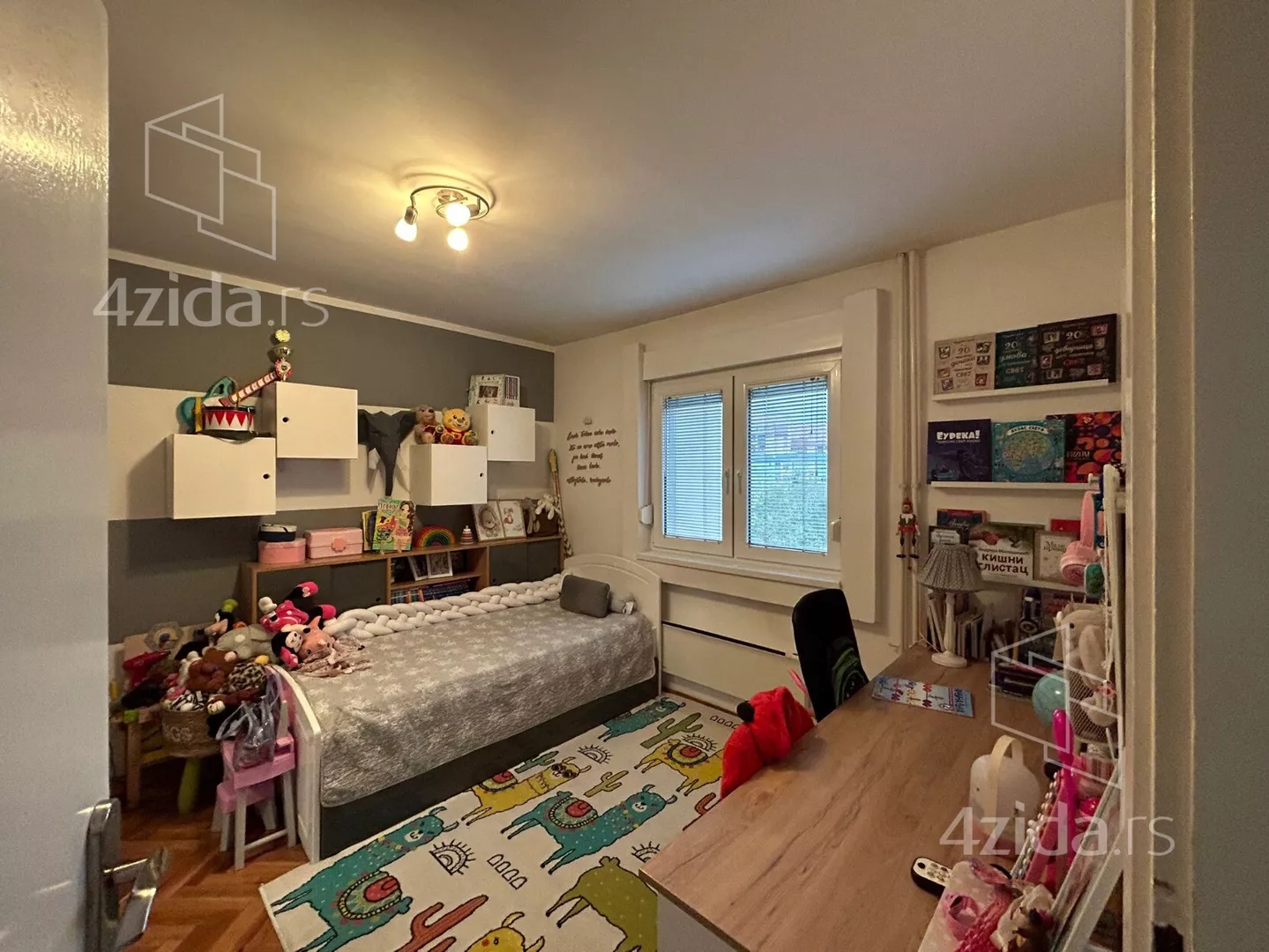 Dvoiposoban stan | 4zida