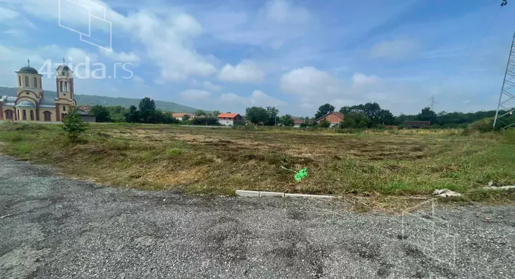Poslovna zgrada | 4zida