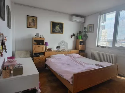 Pariske komune | 4zida.rs