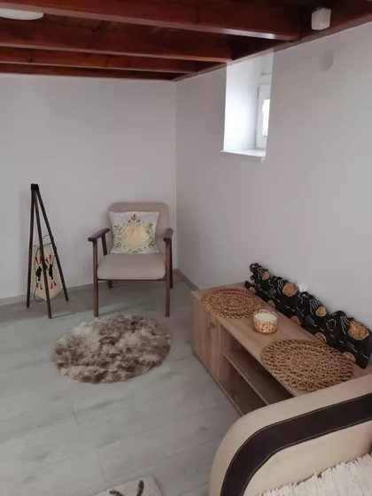 Petra Drapšina 1 | 4zida.rs