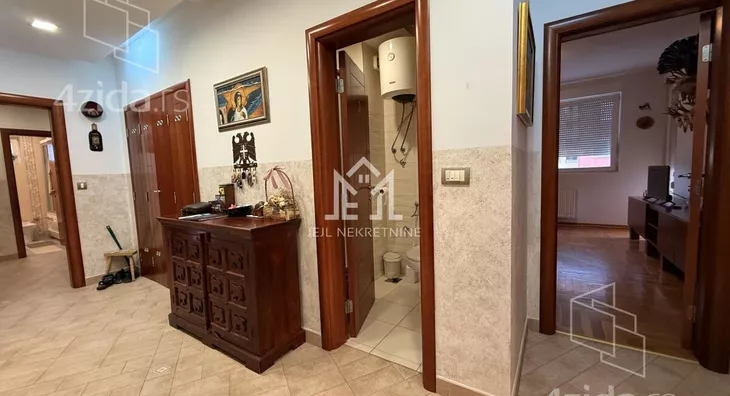 Petosoban stan | 4zida