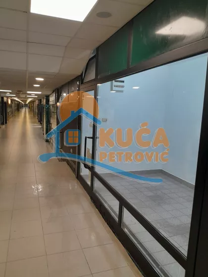 Obrenovićeva | 4zida.rs