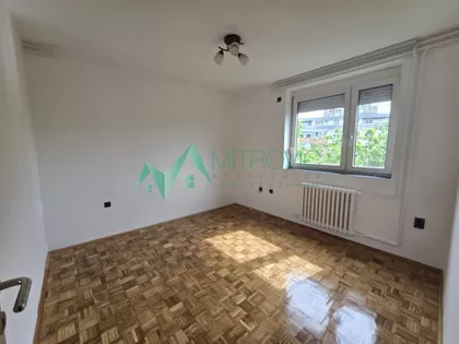 Banatić | 4zida.rs