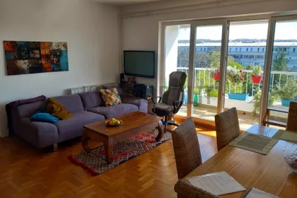 Ustanička | 4zida.rs