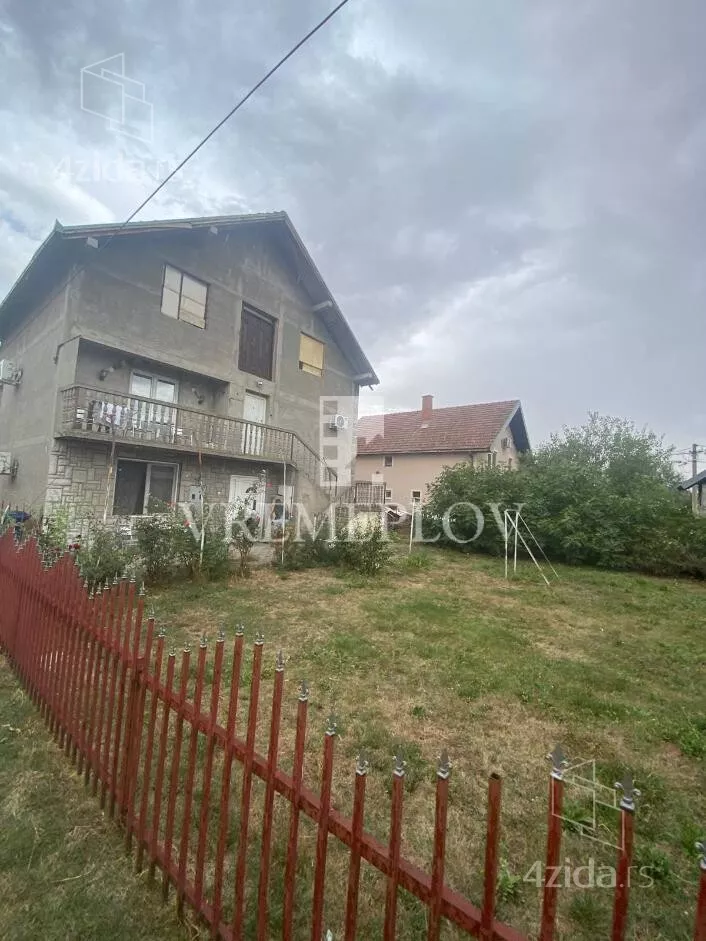 3-etažna kuća | 4zida