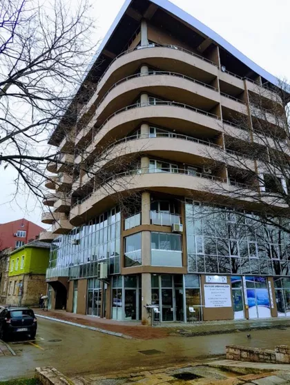 Milorada Veljkovića-Špaje 1 | 4zida.rs